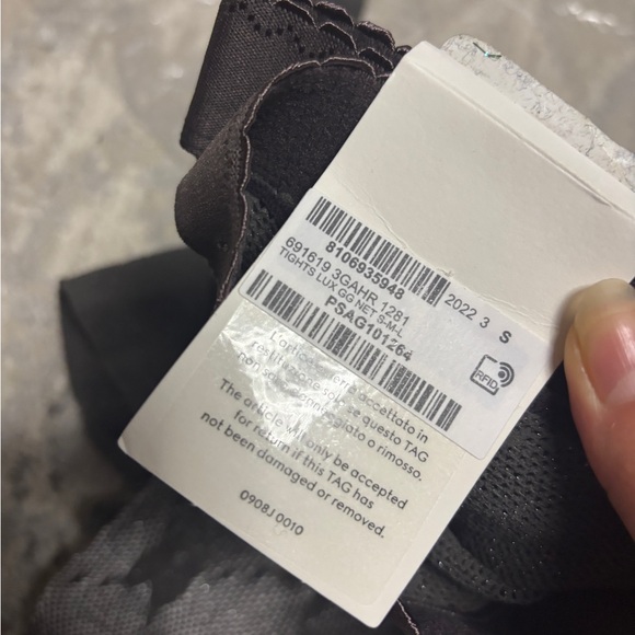 Gucci Lux GG logo Net Tights in Grey colour, GG KNIT TIGHTS size S or M - Picture 4 of 8